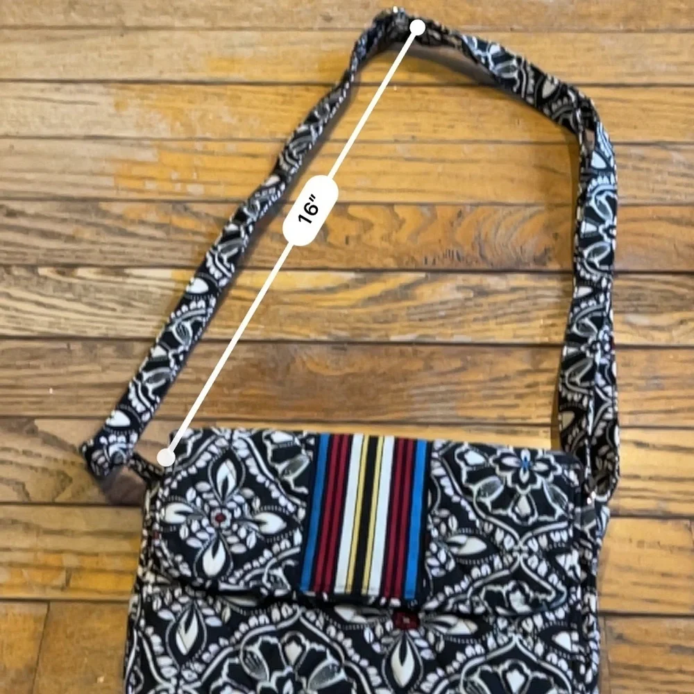 Vera Bradley Crossbody Messenger Bag Barcelona Retired Pattern quilted bag